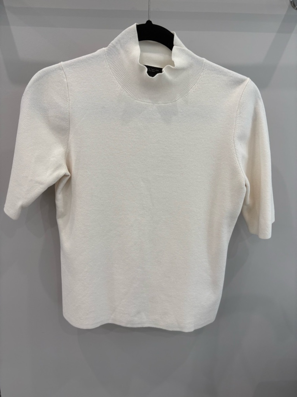 Ann Taylor Cream Mock Neck Short Sleeve Knit Top